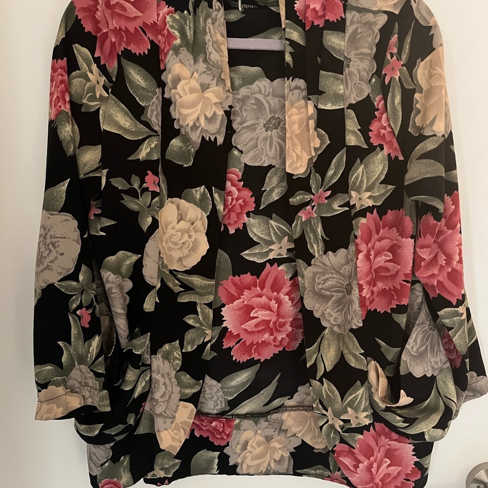 MINK PINK Floral loose blazer, size xs (fits big)